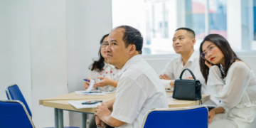 Muốn giỏi tiếng Anh? (Đây là cách dạy tiếng Anh cho người lớn dành cho bạn)