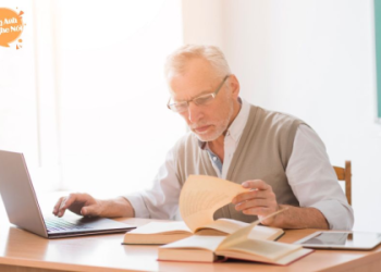 Dạy tiếng Anh cho người lớn tuổi tại nhà, bí kíp học hiệu quả!