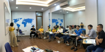 Học tiếng Anh cho người lớn ở đâu, trung tâm nào chất lượng?