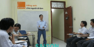 Mua giáo trình tiếng Anh cho người lớn tuổi ở đâu? Địa chỉ uy tín, giá tốt nhất!