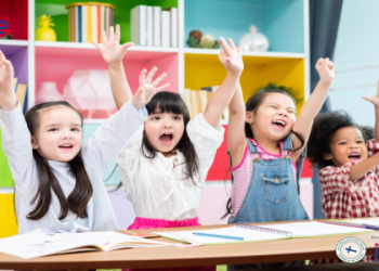 Người lớn tuổi tự học tiếng Anh thế nào? Bí kíp học hiệu quả!