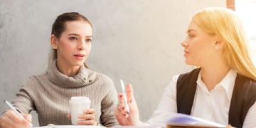 Làm thế nào để tự tin giao tiếp với người nước ngoài bằng tiếng Anh? Bí kíp đây rồi!