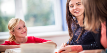 Câu chuyện tiếng anh người lớn có gì hay? (Đọc thử ngay nhé)