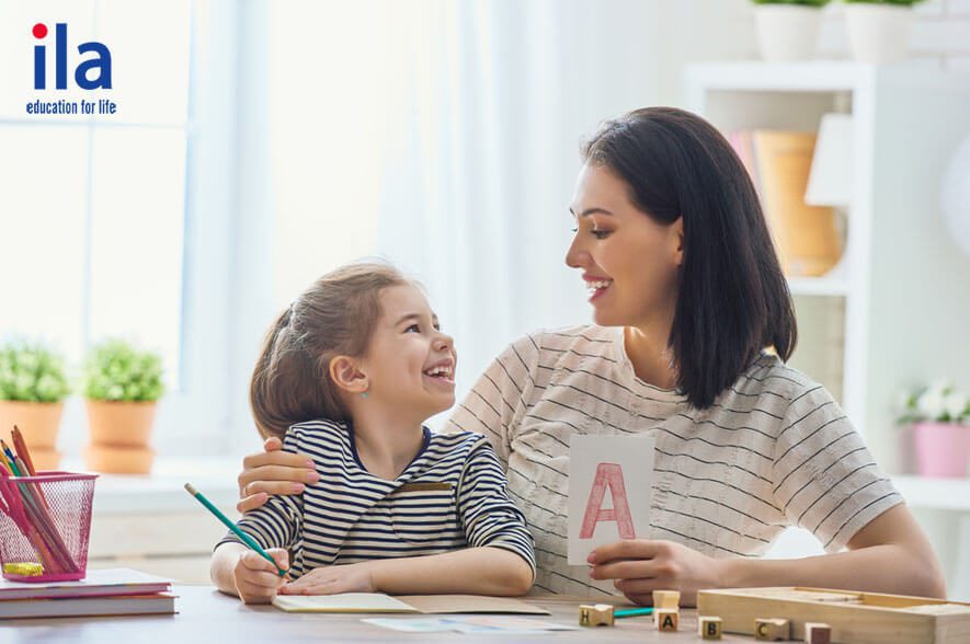 Bí kíp giúp bé học tiếng Anh cơ bản cho trẻ em: Vừa học vừa chơi siêu hiệu quả!