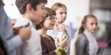 Bài hát học tiếng anh cho trẻ em cực hay (Tổng hợp nhạc thiếu nhi vui nhộn)