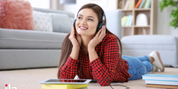 Luyện nghe nói tiếng Anh với người nước ngoài: Bí kíp cải thiện giao tiếp siêu tốc!