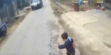 Trẻ em đường phố tiếng Anh là gì? Cùng tìm hiểu ý nghĩa và cách dùng