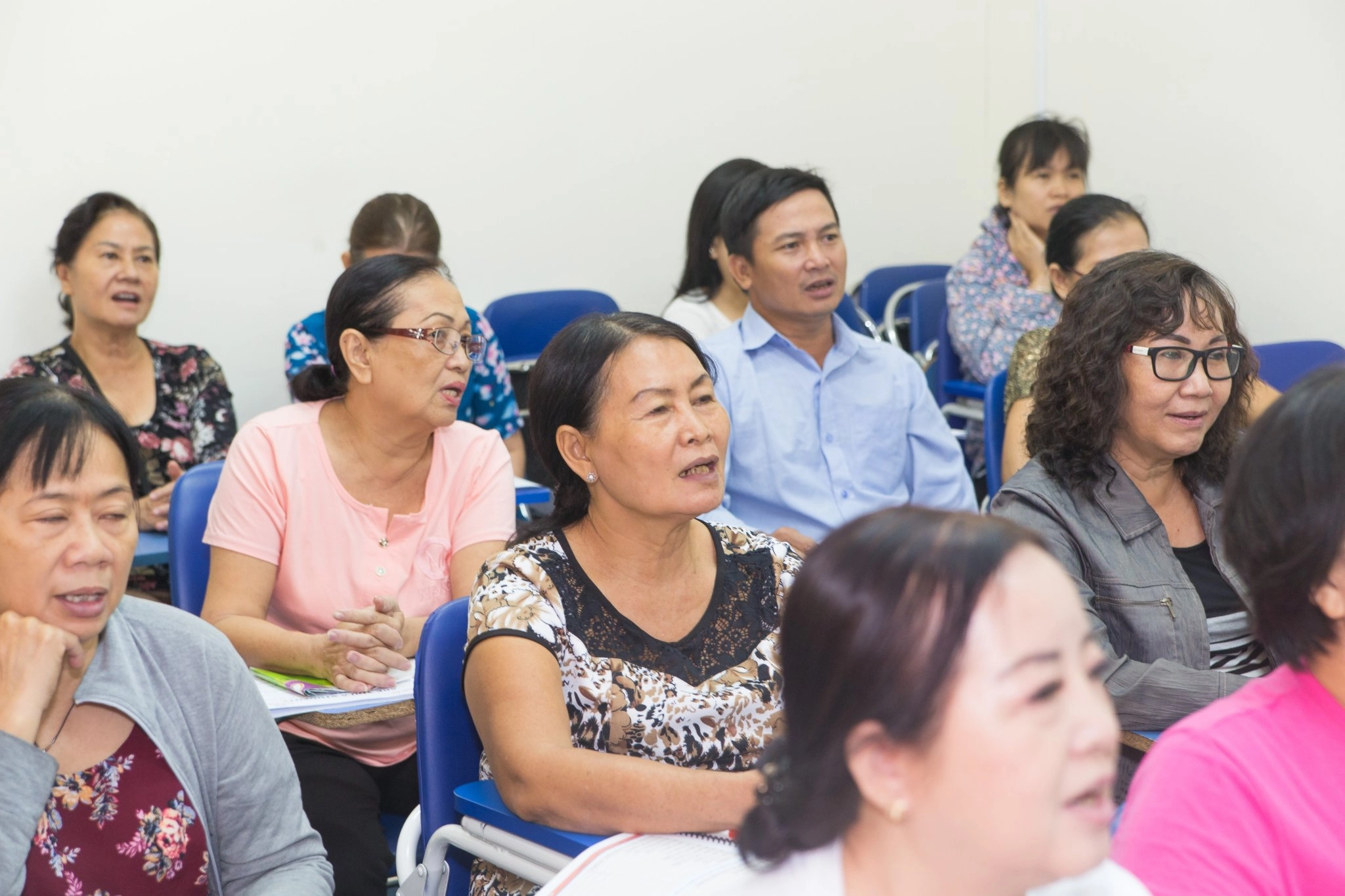 Hướng dẫn cách học tiếng Anh dành cho người lớn tuổi: học vui, học khỏe, học hiệu quả!