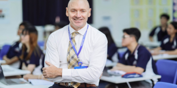 Mấy tuổi nên cho bé học tiếng Anh? Học tiếng Anh vỡ lòng cho trẻ em từ sớm.