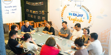 Học tiếng Anh cho người lớn tại Ngoại Ngữ Dương Minh: Bí quyết thành công!