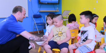 Phát triển ngôn ngữ cho bé: Audio truyện tiếng Anh cho trẻ em mỗi ngày!