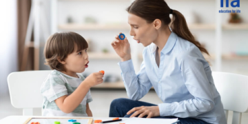 Bé học tiếng Anh qua bài hát Hello: Phương pháp học tiếng Anh thú vị cho trẻ mầm non.