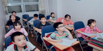 Độ tuổi nào cho bé học tiếng Anh? (Trẻ em mấy tuổi nên học tiếng Anh)