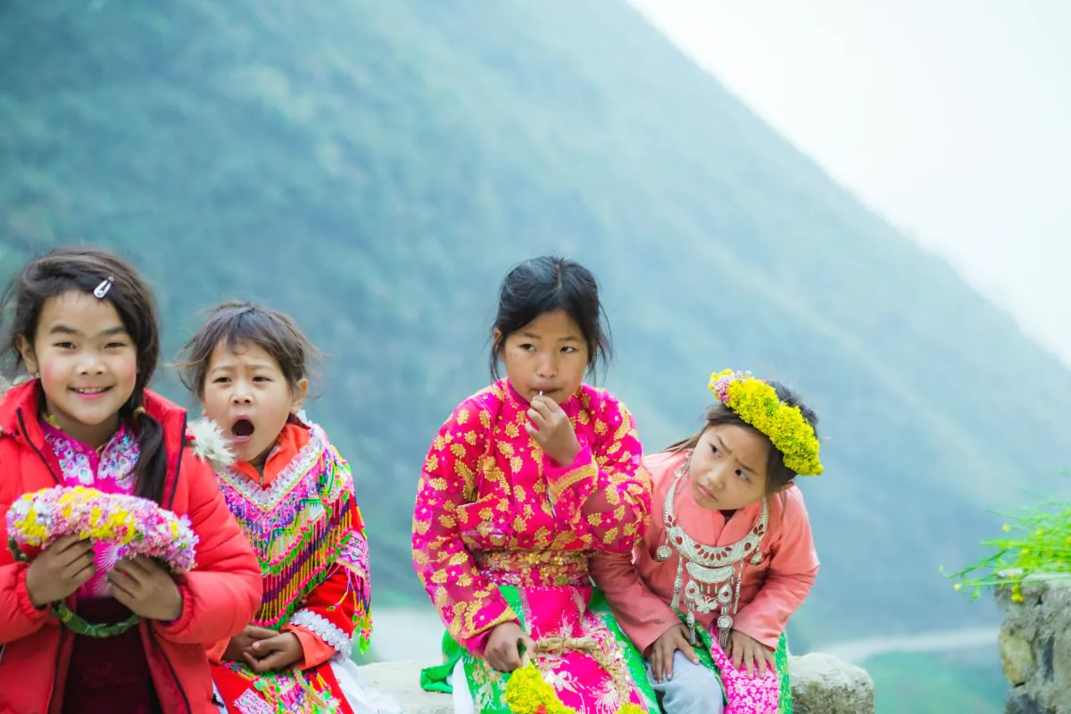 Khám phá Sapa: Trẻ em Sapa nói tiếng Anh và những điều thú vị.