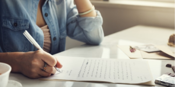 cách học thuộc từ vựng tiếng anh hiệu quả là gì? (Chia sẻ kinh nghiệm từ người đã thành công)