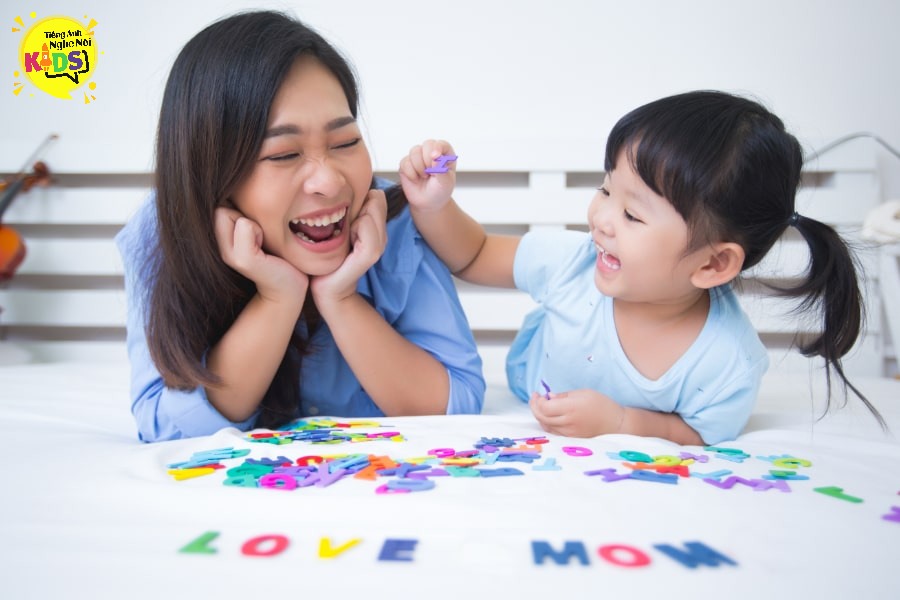 Bí quyết dạy các từ vựng tiếng Anh cho trẻ em: Giúp con hứng thú học tập.