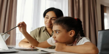 Học tiếng Anh online cho trẻ em ở đâu tốt? Bố mẹ tham khảo ngay những địa chỉ này!