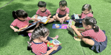 Cho con học khóa học tiếng Anh online cho trẻ em cần gì? (Bố mẹ xem để biết chuẩn bị)