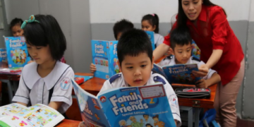 Dạy tiếng Anh theo chủ đề cho trẻ em thế nào cho tốt (Mách bạn cách giúp bé học vui)