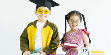 Mách bạn cách luyện kỹ năng viết tiếng Anh theo chủ đề hiệu quả? Chỉ vài bước đơn giản, viết tốt hơn hẳn!