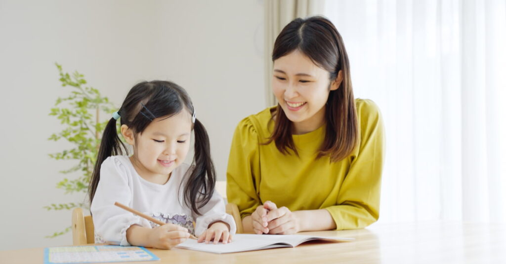 Kinh nghiệm học tiếng Anh giao tiếp dành cho trẻ em: Chia sẻ từ chuyên gia cho bạn nhé.