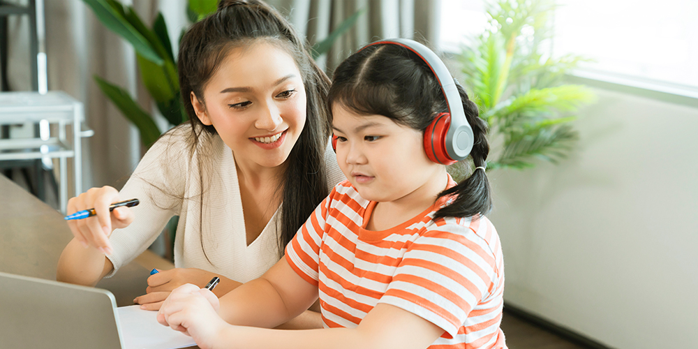 Làm sao chọn giáo viên tiếng Anh 1 kèm 1 cho trẻ em? Mẹo hay khi tìm thầy phù hợp.