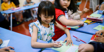 phương pháp học tiếng anh qua bài hát trẻ em giúp con học hiệu quả